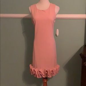 Gorgeous Sleeveless Dress with Detail